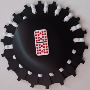 White Trains on Black Board 18 domino slots