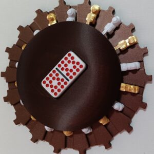 Gold & White Trains on Galaxy Board 18 domino slots