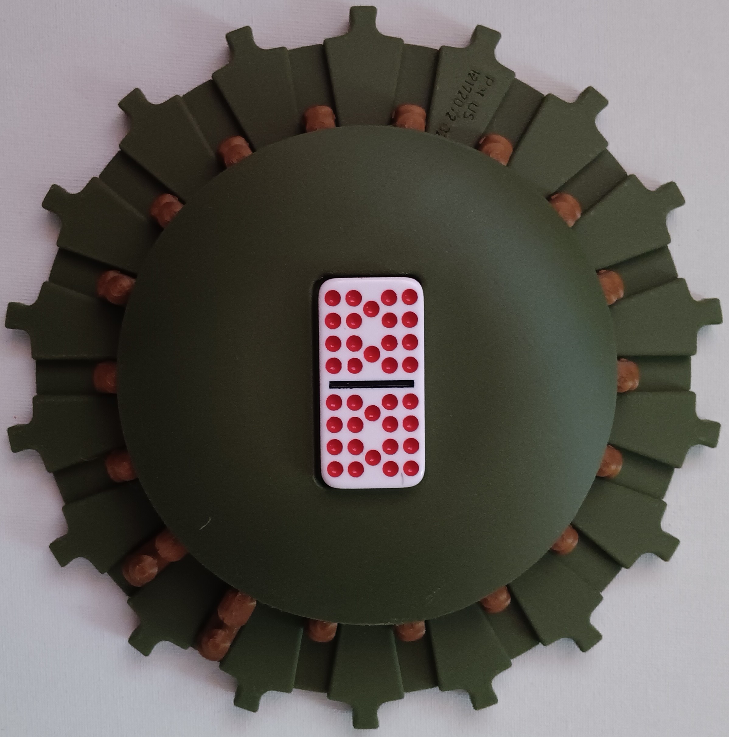 Bronze Trains on Olive Green Board 18 domino slots