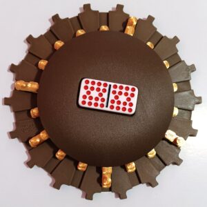 Gold Trains on Walnut Color Board 18 domino slots